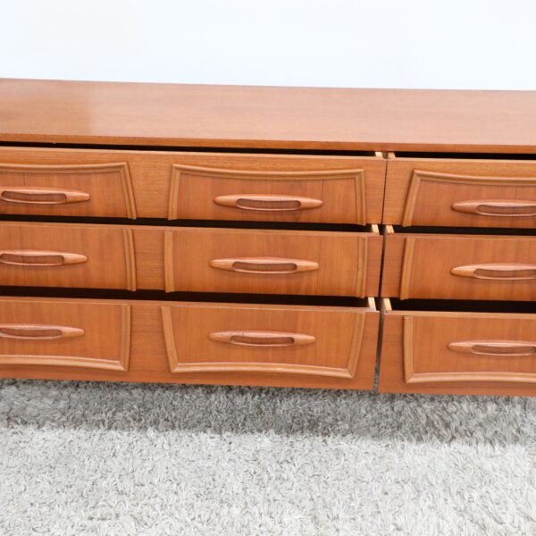 RETRO VINTAGE RELIANCE DRESSER TV UNIT - Image 6