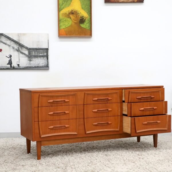 RETRO VINTAGE RELIANCE DRESSER TV UNIT - Image 7