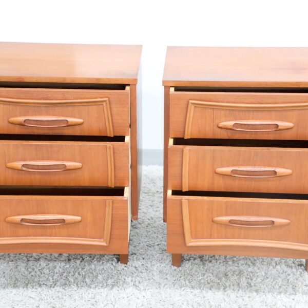 RETRO VINTAGE RELIANCE PAIR OF BEDSIDE TABLES - Image 7
