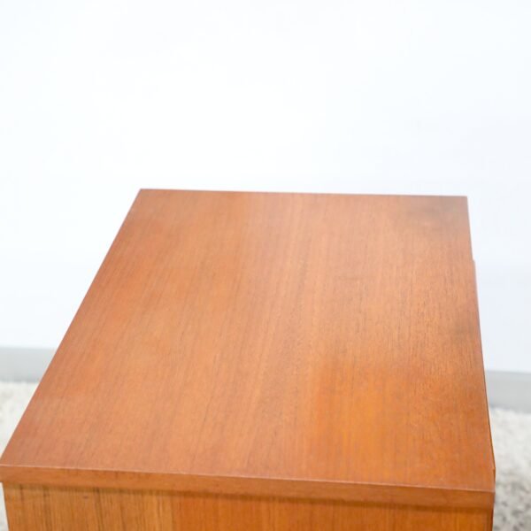 RETRO VINTAGE RELIANCE PAIR OF BEDSIDE TABLES - Image 11
