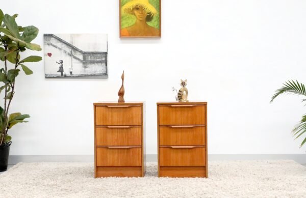 RETRO VINTAGE QUEEN BEDHEAD WITH DRAWERS