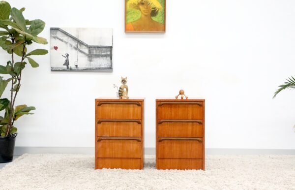 Retro Vintage Midcentury Reliance Pair of Bedside Tables