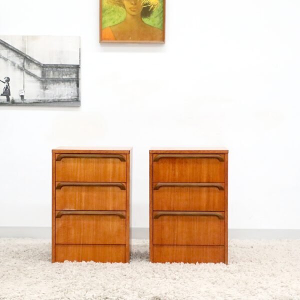 Retro Vintage Midcentury Reliance Pair of Bedside Tables - Image 2