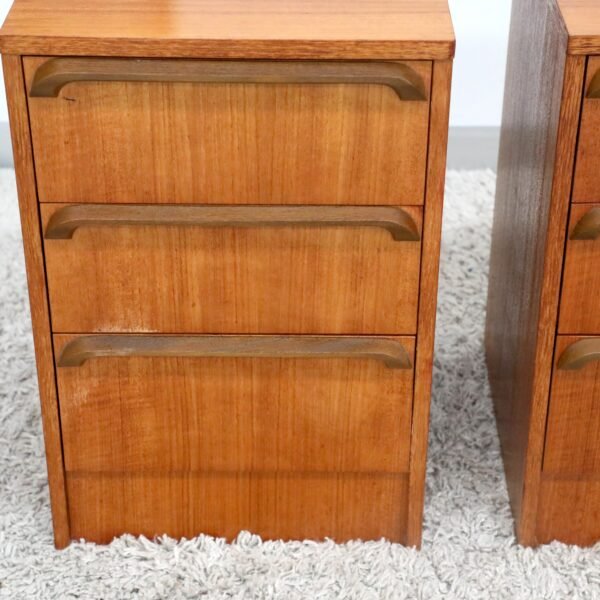 Retro Vintage Midcentury Reliance Pair of Bedside Tables - Image 3