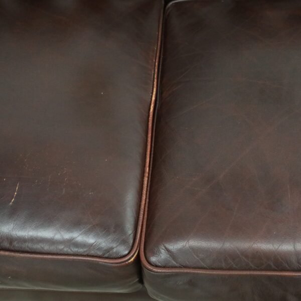 GENUINE LEATHER MORAN CHESTERFIELD 3 SEATER SOFA - Image 3