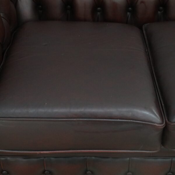 GENUINE LEATHER CHESTERFIELD PAIR OF 3 SEATER SOFA - Image 5