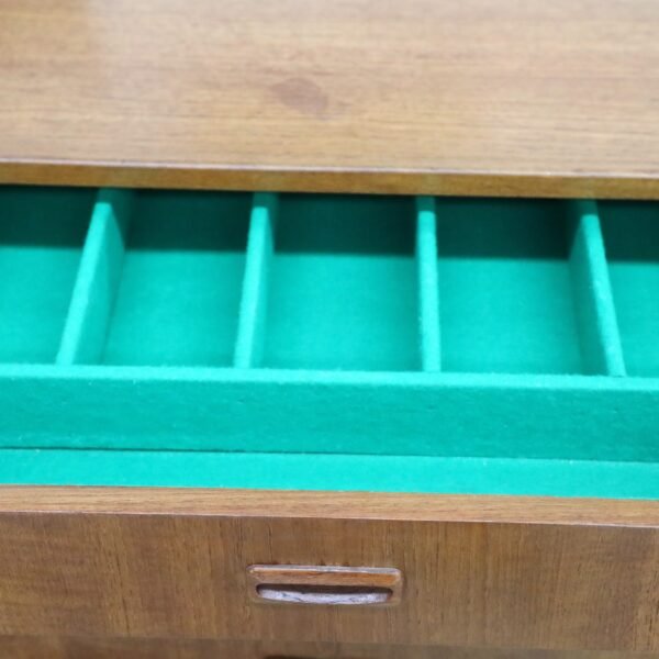 Retro Vintage Mid Century CHATLEY Buffet Sideboard - Image 8