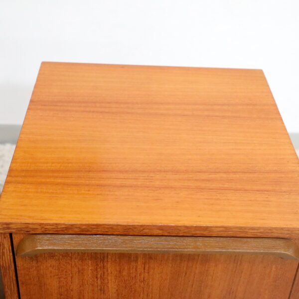 Retro Vintage Midcentury Reliance Pair of Bedside Tables - Image 6