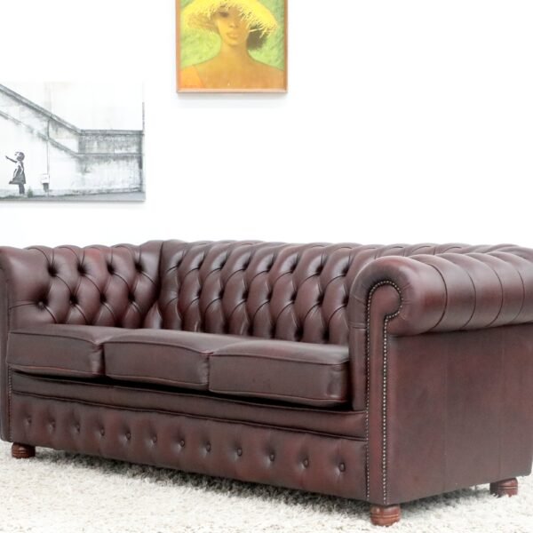 GENUINE LEATHER CHESTERFIELD PAIR OF 3 SEATER SOFA - Image 20