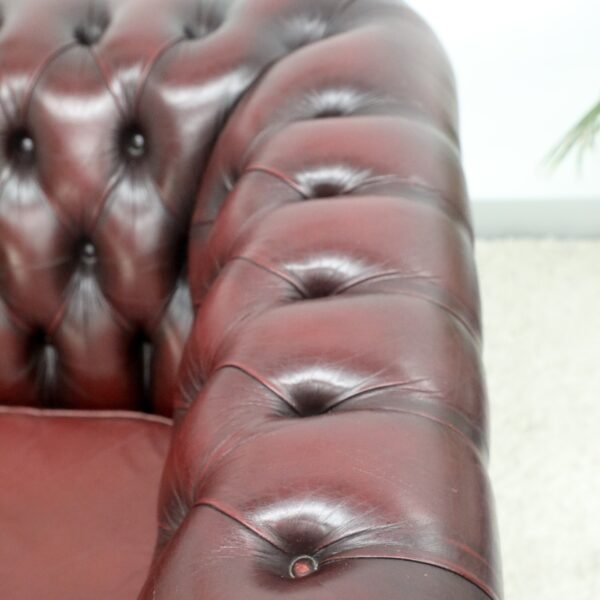 Genuine Leather Chesterfield 3 Seater Sofa - Image 8