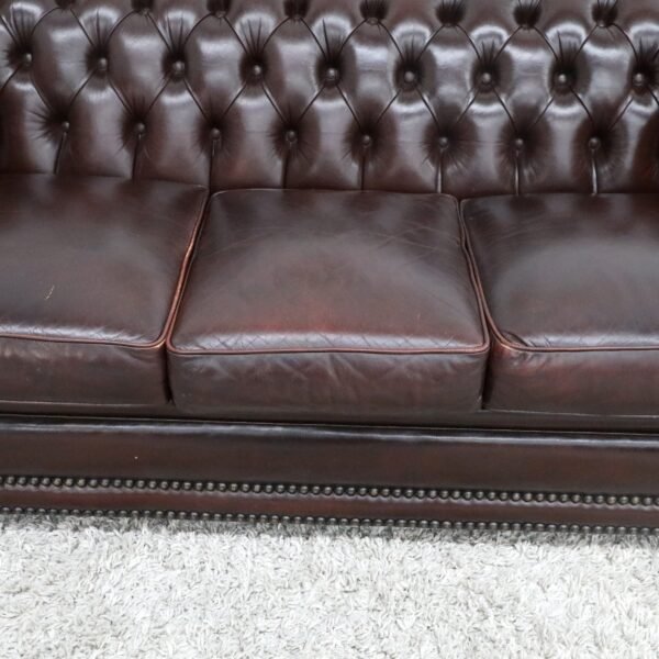 GENUINE LEATHER MORAN CHESTERFIELD 3 SEATER SOFA - Image 9