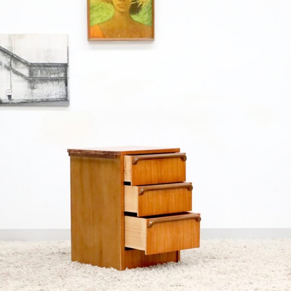 Retro Vintage Single Bedside Table - Image 6