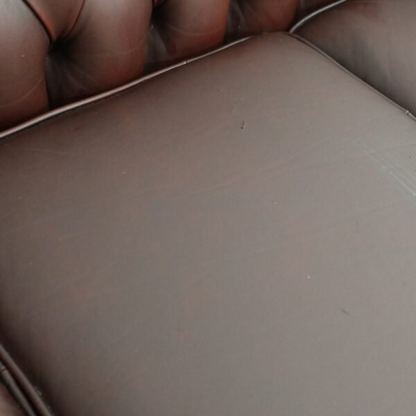 GENUINE LEATHER CHESTERFIELD PAIR OF 3 SEATER SOFA - Image 28