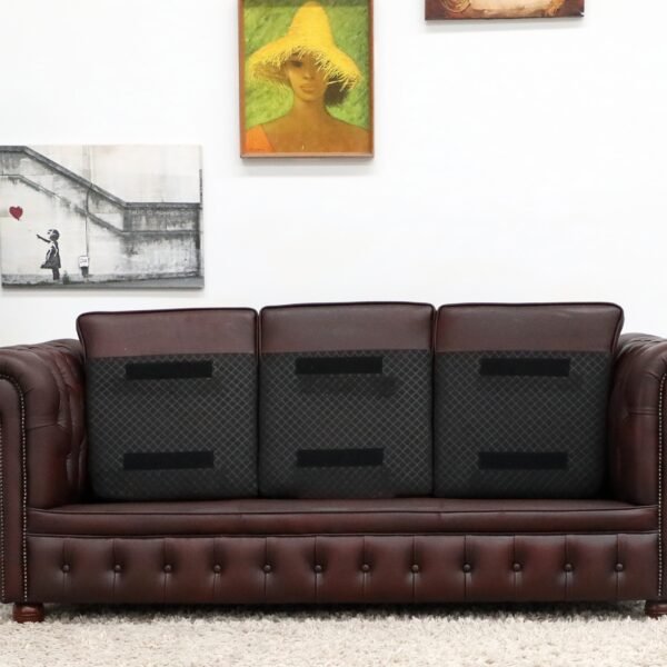 GENUINE LEATHER CHESTERFIELD PAIR OF 3 SEATER SOFA - Image 29