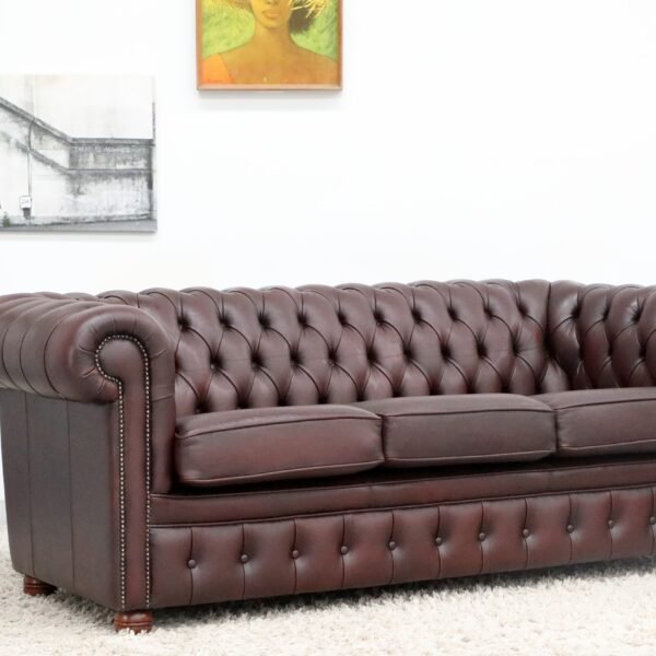 GENUINE LEATHER CHESTERFIELD PAIR OF 3 SEATER SOFA - Image 31