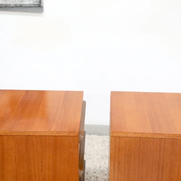 Retro Vintage Midcentury Reliance Pair of Bedside Tables - Image 12