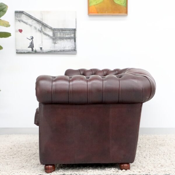 GENUINE LEATHER CHESTERFIELD PAIR OF 3 SEATER SOFA - Image 36