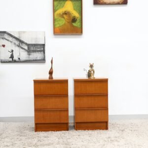 RETRO VINTAGE MIDCENTURY RELIANCE PAIR OF BEDSIDE TABLES